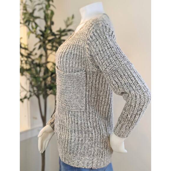 Dreamers Oversized Sweater Small Gray Chunky Fuzzy Knit V-Neck Long Sleeve Cozy - Picture 5 of 7